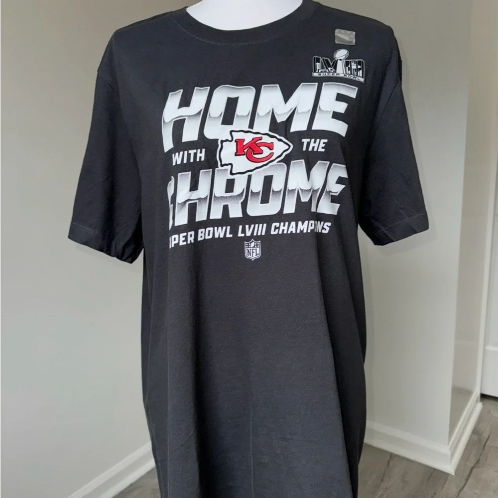 Nike Kansas City Chiefs Super Bowl LVIII Champs Tee Shirt M NFL Gray